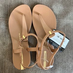 Ipanema sandals